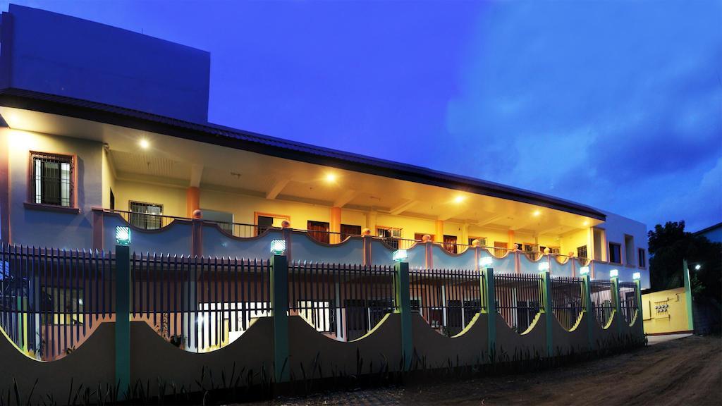 פורטו פרינססה Amerson Pension Place מראה חיצוני תמונה